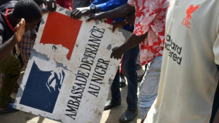 Niger: la France menace d'une r&eacute;plique "imm&eacute;diate et intraitable" en cas d'attaque contre ses ressortissants