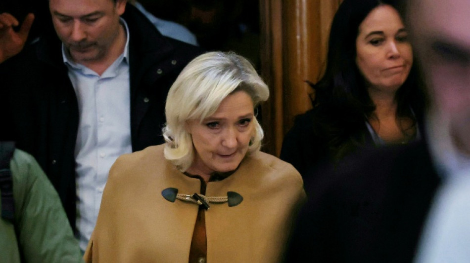Prosecutors to request bans from office in Le Pen appeal trial