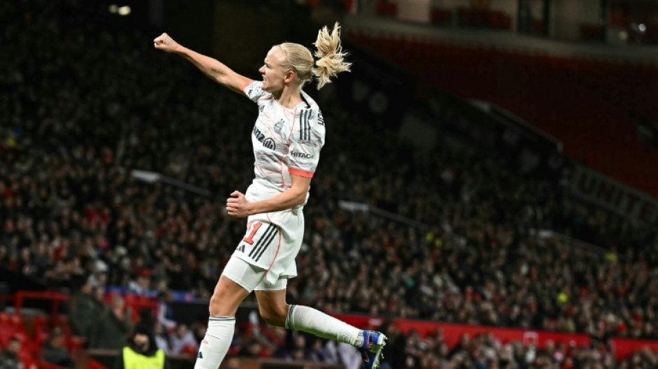 Bayern beat Man Utd in five-goal women's Champions League thriller