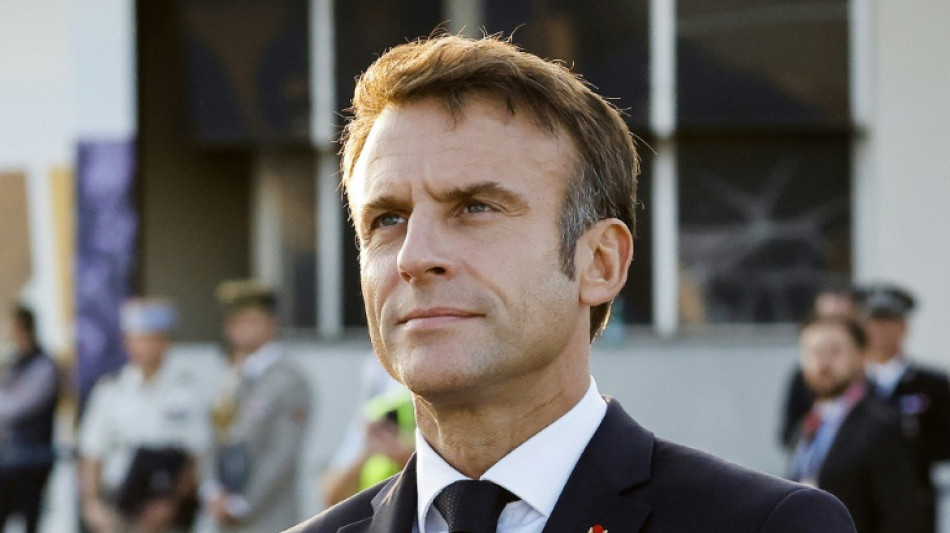 Emmanuel Macron invit&eacute; des journaux de 20H00 de TF1 et France 2 dimanche