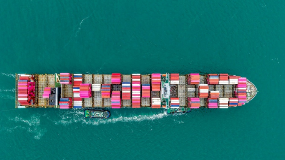 Super&aacute;vit comercial da China supera US$ 1 trilh&atilde;o apesar da queda das exporta&ccedil;&otilde;es para os Estados Unidos