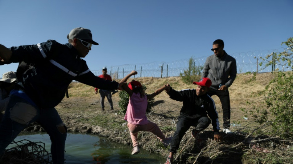 Mexique: plus de 1.000 migrants tentent d'entrer aux Etats-Unis apr&egrave;s la trag&eacute;die de Juarez