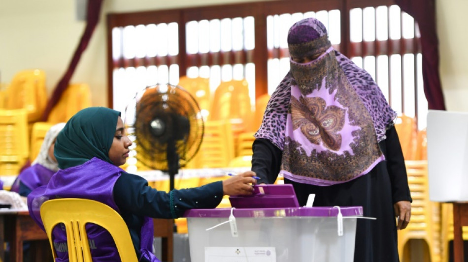 Pr&eacute;sidentielle aux Maldives : le candidat pro-chinois en t&ecirc;te