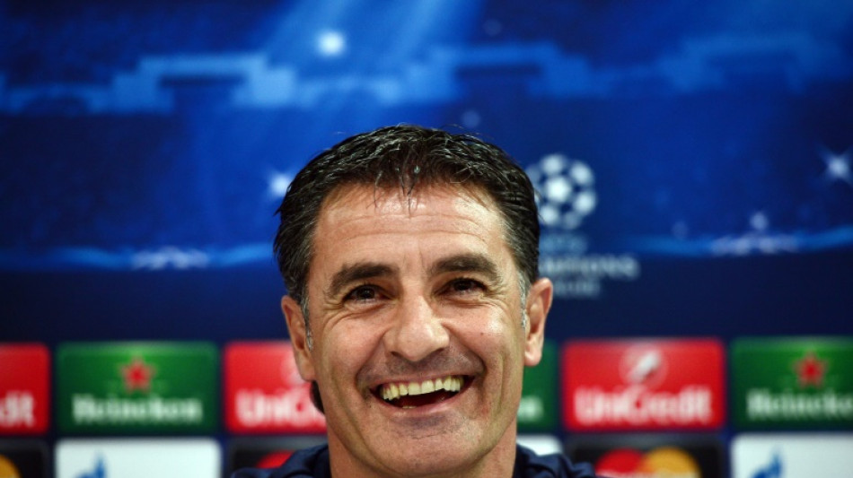 El espa&ntilde;ol M&iacute;chel vuelve a entrenar al Olympiakos