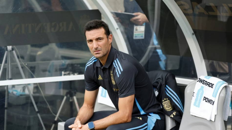 Argentina tem tr&ecirc;s d&uacute;vidas para estreia na Copa Am&eacute;rica contra o Canad&aacute;