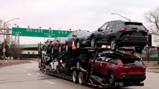 Le Canada appliquera mercredi des droits de 25% sur des automobiles américaines