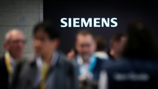 Siemens shares plunge on disappointing guidance raise