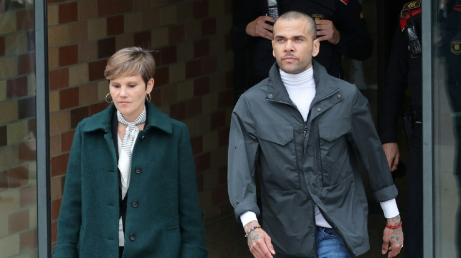 Dani Alves invests in Portuguese third division club