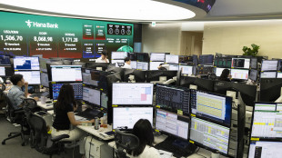 Borsa: l'Asia chiude contrastata e guarda all'Ia, sale il petrolio