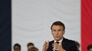 Macron dans le Vaucluse sur le lyc&eacute;e pro pour la rentr&eacute;e des profs