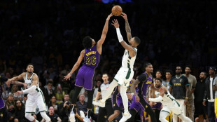 NBA: les Cavaliers en prolongation, les Lakers pour une poign&eacute;e de secondes 
