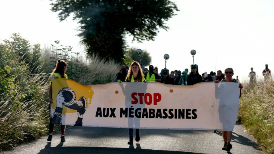 Quatre "bassines", dont celle de Sainte-Soline, d&eacute;clar&eacute;es ill&eacute;gales