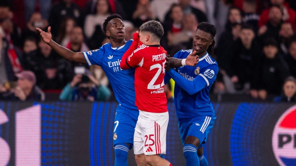 UEFA leitet Ermittlungen im Rassismus-Eklat ein