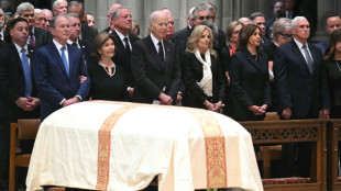 EUA homenageia Dick Cheney com Donald Trump fora da lista de convidados