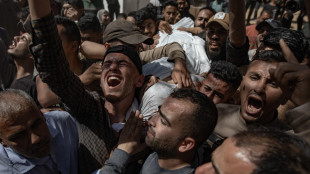 Protezione civile di Gaza, 62 persone uccise oggi