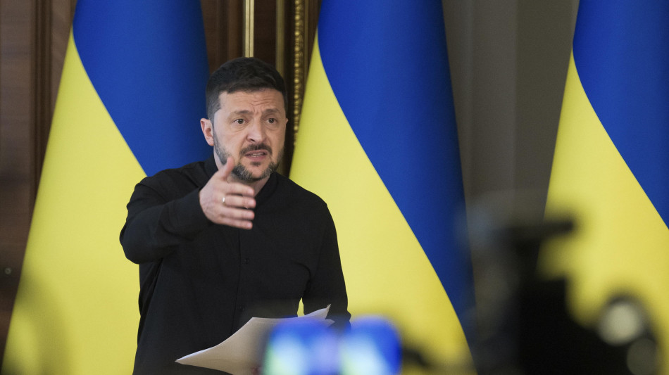 Zelensky, 'è la totale impunità di Putin la causa dei raid'