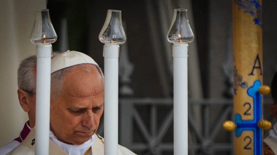 Il Papa, basta guerre, non possiamo rassegnarci alle immagini di morte