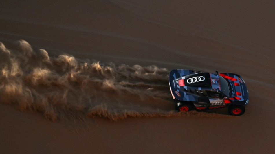 Dakar: Sainz virtuellement en t&ecirc;te &agrave; mi-parcours de l'&eacute;tape "48h chrono"