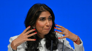 La ministra brit&aacute;nica de Interior mantiene su discurso de control f&eacute;rreo de la inmigraci&oacute;n