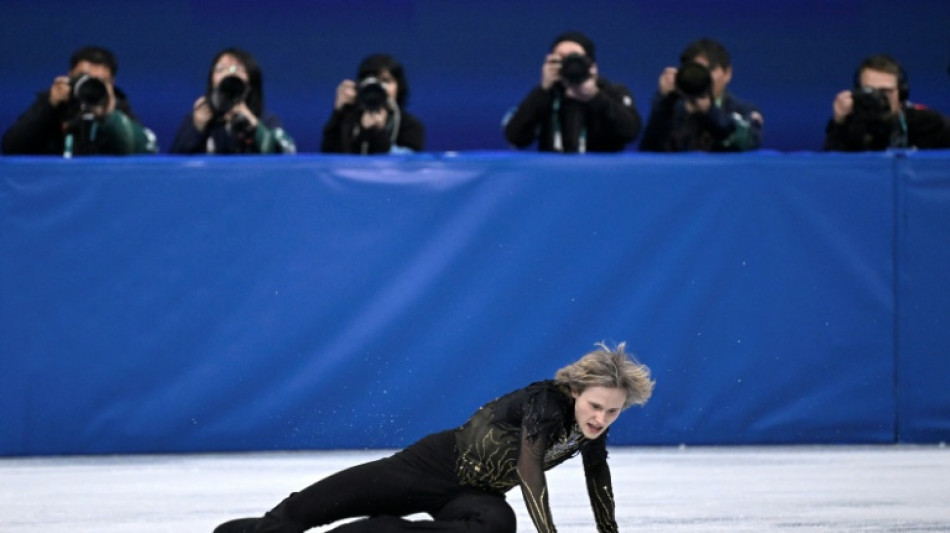 JO: Malinin au sol, soir&eacute;e irr&eacute;elle au patinage: "tout s'est d&eacute;r&eacute;gl&eacute;"