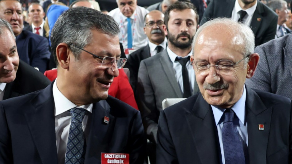 T&uuml;rkische Oppositionspartei CHP st&uuml;rzt Kilicdaroglu und w&auml;hlt neuen Vorsitzenden