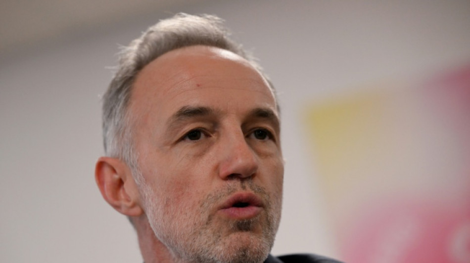 P&eacute;riscolaire &agrave; Paris: Gr&eacute;goire annonce un plan &agrave; 20 millions d'euros et promet la "transparence totale"