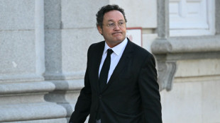 El fiscal general del Estado espa&ntilde;ol niega las acusaciones en el primer d&iacute;a de un juicio in&eacute;dito