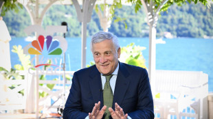 Tajani, 'si pu&ograve; pensare a detassazione della tredicesima'