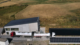 D&eacute;fil&eacute; de camions-citerne pour alimenter en eau sept villages de l'Aveyron