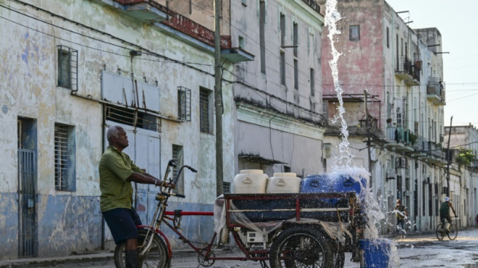 Escassez de &aacute;gua obriga cubanos a perfurar po&ccedil;os