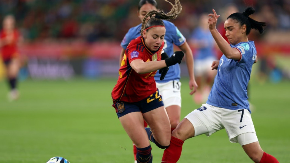 Foot: l'Espagne a donn&eacute; "une le&ccedil;on" et "une belle claque" aux Bleues 
