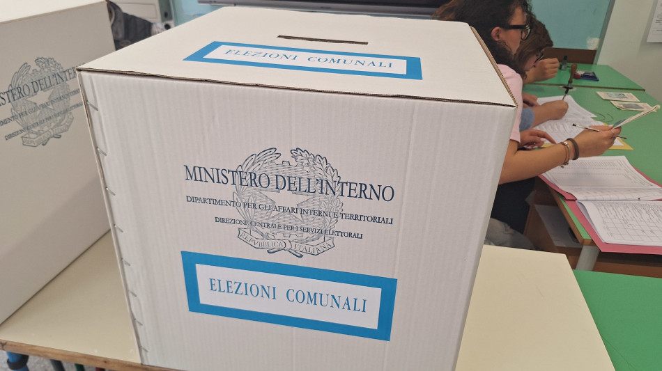 Ballottaggi:alle 19 affluenza su base nazionale al 28,2%, al primo turno sfiorava 36