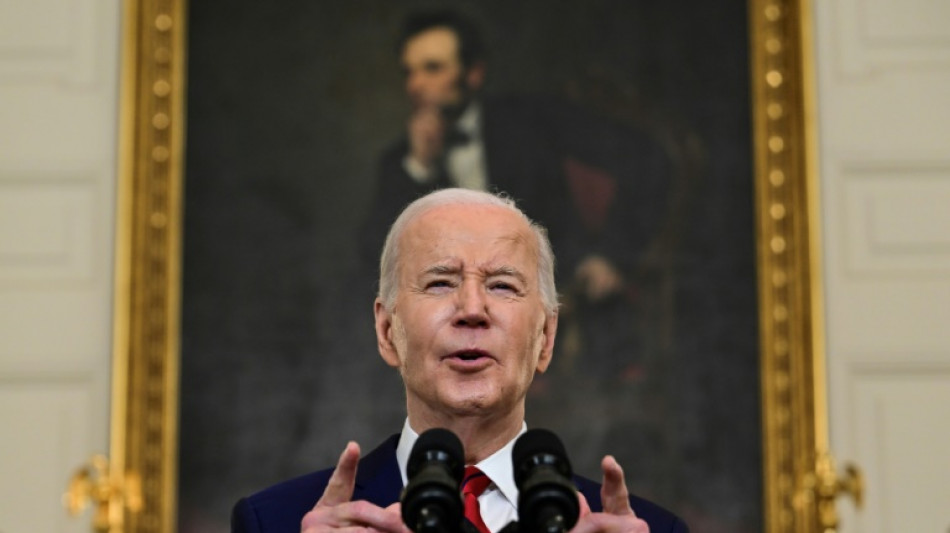 Biden unterschreibt Ukraine-Hilfen: Lieferbeginn "sofort, in den n&auml;chsten Stunden"