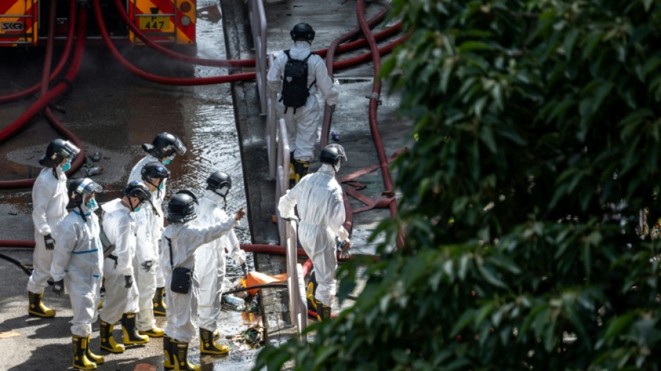 Incendie de Hong Kong: 151 morts, les autorit&eacute;s disent s&eacute;vir contre la "d&eacute;sinformation" en ligne 