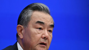 China rechaza la "expansi&oacute;n desenfrenada de alianzas militares", dice un ministro