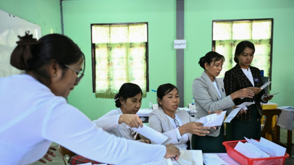 Junta-nahe Partei sieht sich als Sieger von erster Wahl-Phase in Myanmar