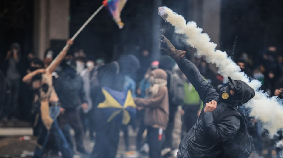 Argentine protesters, police clash at demo over university funding