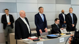 Prozess gegen H&ouml;cke wegen NS-Vokabular: Verteidigerantr&auml;ge verz&ouml;gern Anklageverlesung