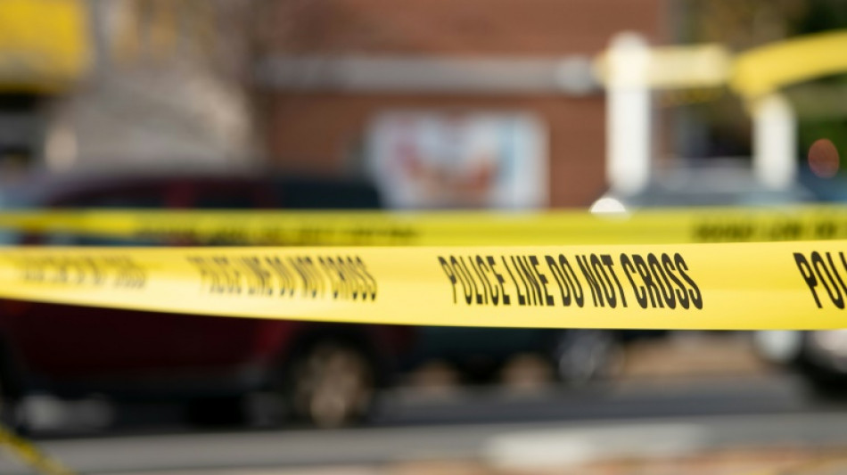 Hijo de policía mata a dos personas en un tiroteo en universidad de Florida
