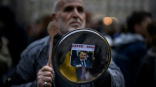 Des concerts de casseroles pour le 1er anniversaire de la r&eacute;&eacute;lection de Macron