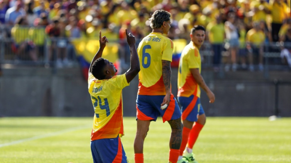 Col&ocirc;mbia vence Bol&iacute;via (3-0) e ganha moral antes da Copa Am&eacute;rica