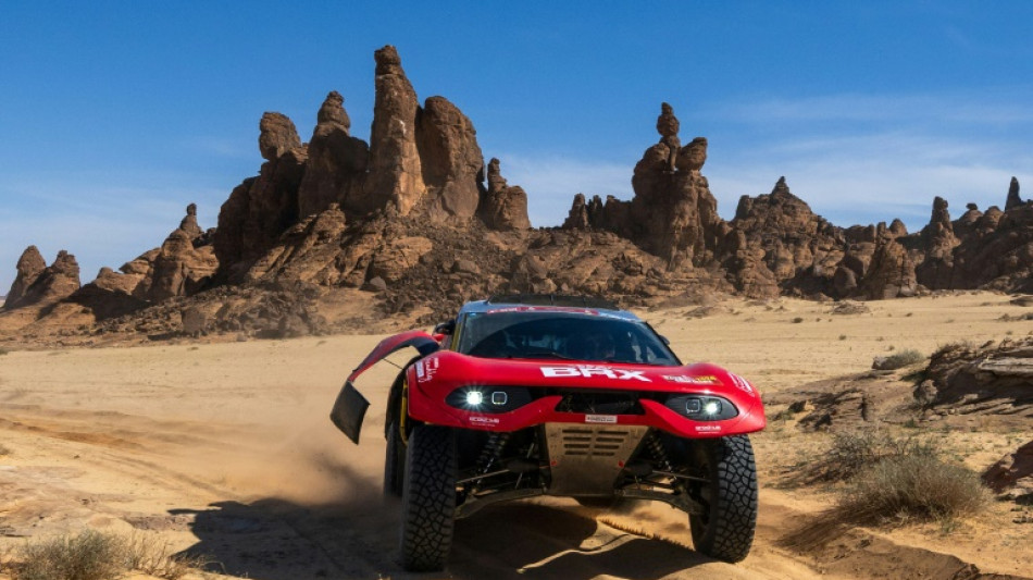Dakar-2024/9e &eacute;tape: Loeb puissance 4, Van Beveren en patron &agrave; moto