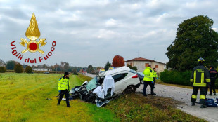 Scontro bus-auto, l'automobilista aveva la patente scaduta