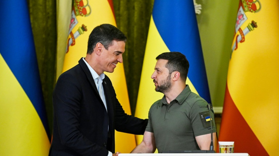 El jefe del gobierno espa&ntilde;ol reafirma en Kiev el apoyo de la UE a Ucrania