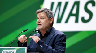 Habeck: Gr&uuml;ne sind die Partei, die sich den Realit&auml;ten stellt