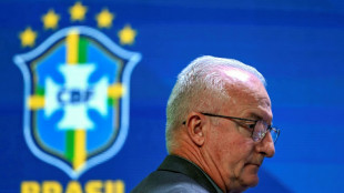 CBF demite técnico Dorival Júnior após derrota histórica para Argentina
