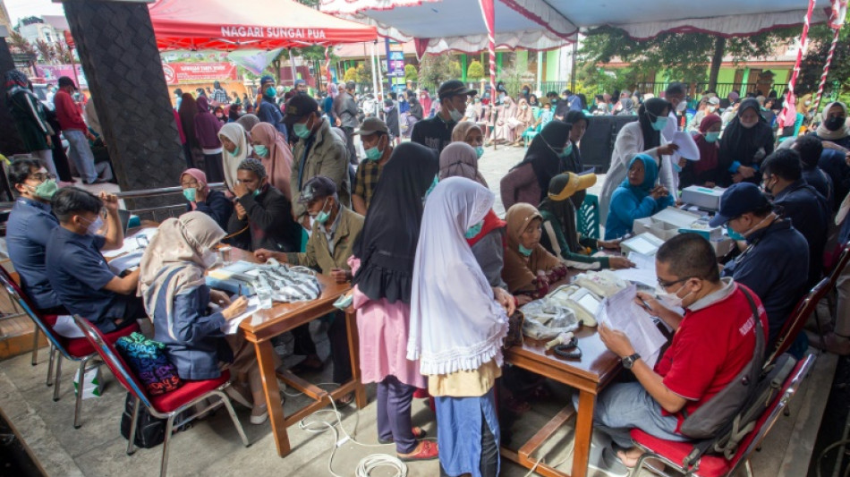 Indon&eacute;sie: des villageois &eacute;vacu&eacute;s apr&egrave;s une nouvelle &eacute;ruption du Marapi