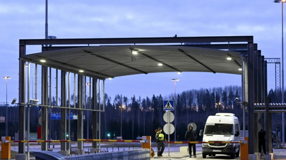 Migrants: la Finlande va fermer la moiti&eacute; de ses points de passage frontaliers avec la Russie
