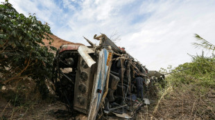 Ao menos 37 mortos em acidente de &ocirc;nibus no Peru