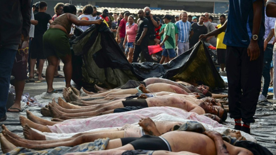 Vecinos recuperan decenas de cuerpos tras la operación más letal en Rio de Janeiro